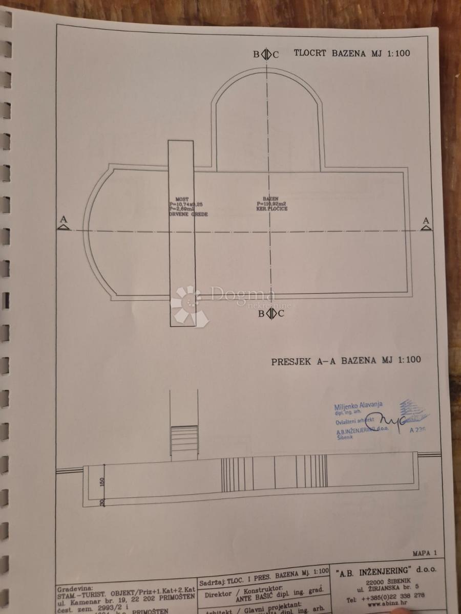 IN VENDITA – VILLA CON VISTA IMPAREGGIABILE SUL MARE, LE ISOLE E PRIMOŠTEN