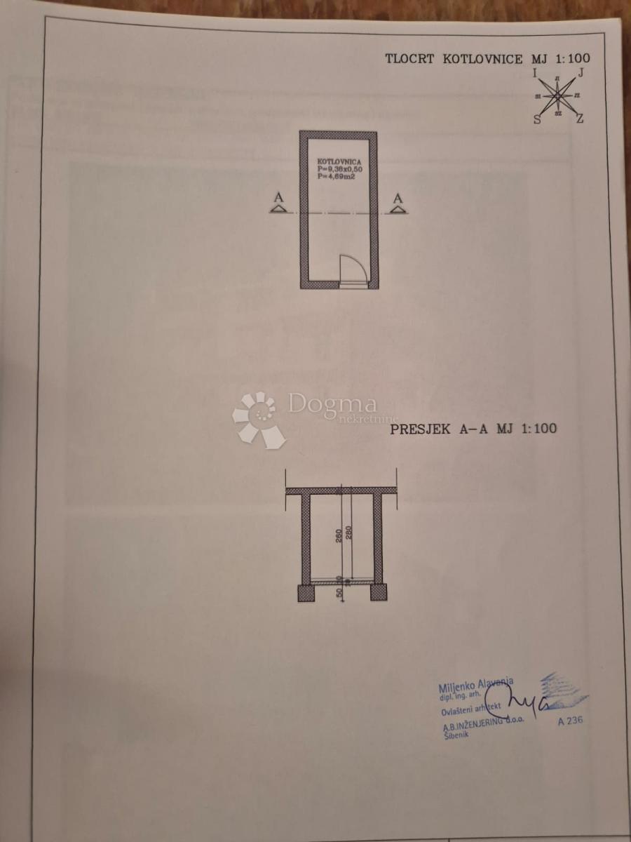 IN VENDITA – VILLA CON VISTA IMPAREGGIABILE SUL MARE, LE ISOLE E PRIMOŠTEN