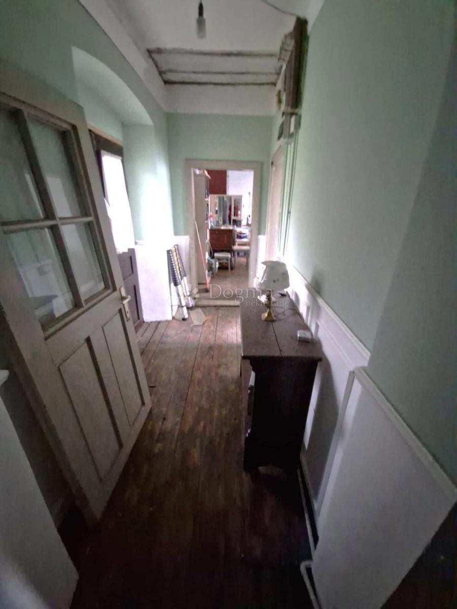 Casa Tuk, Vrbovsko, 200m2