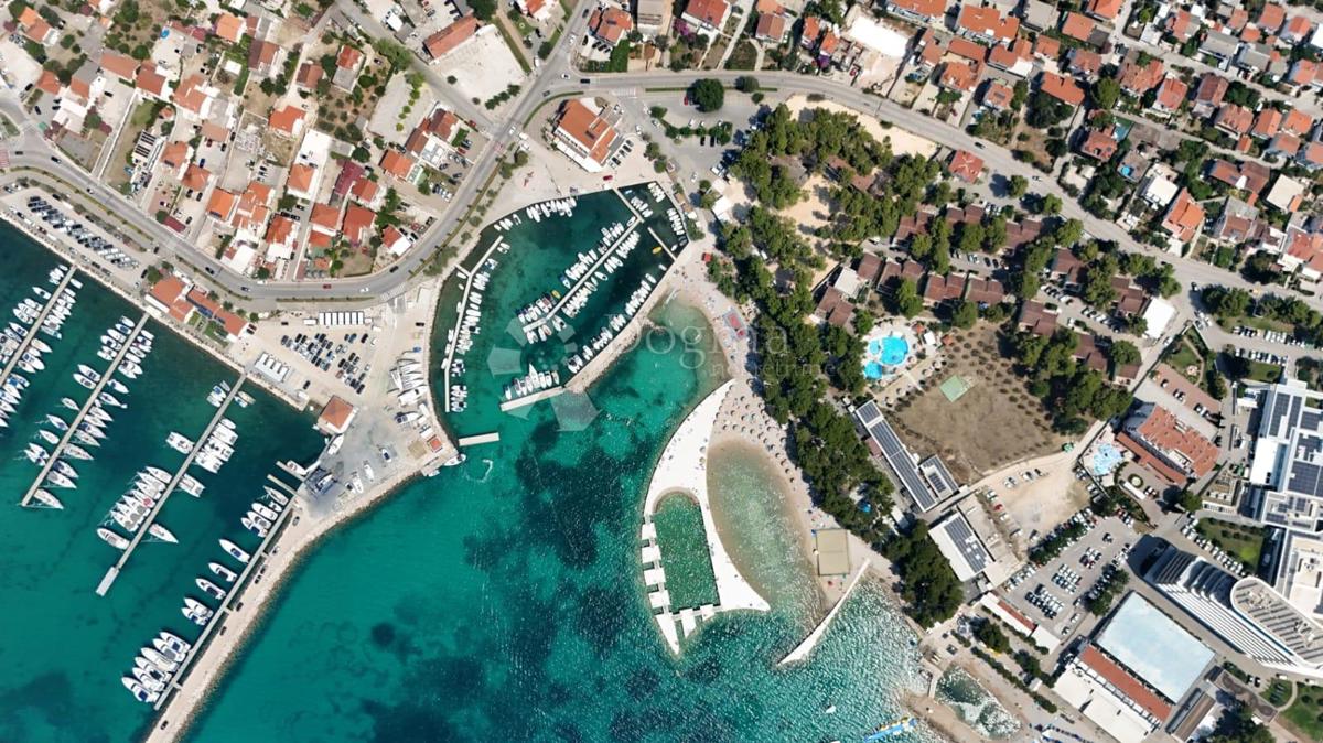 IN VENDITA – APPARTAMENTO CON DUE CAMERE A VODICE, A 50 METRI DAL MARE