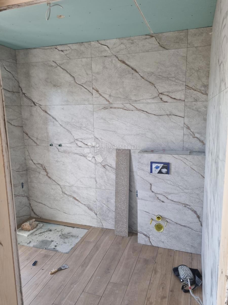 VILLA MODERNA CON PISCINA A SFIORO - Pola/Štinjan