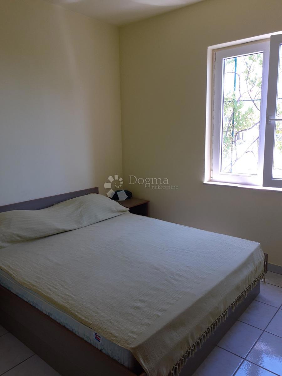 Allogio Okrug Gornji, Okrug, 32,76m2