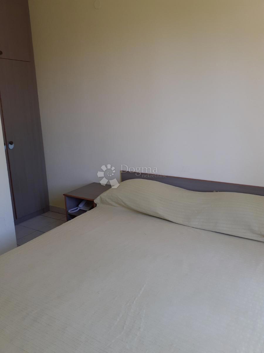 Allogio Okrug Gornji, Okrug, 32,76m2