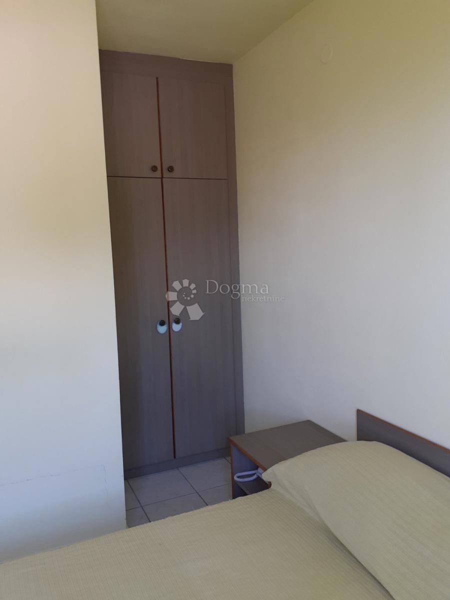 Allogio Okrug Gornji, Okrug, 32,76m2