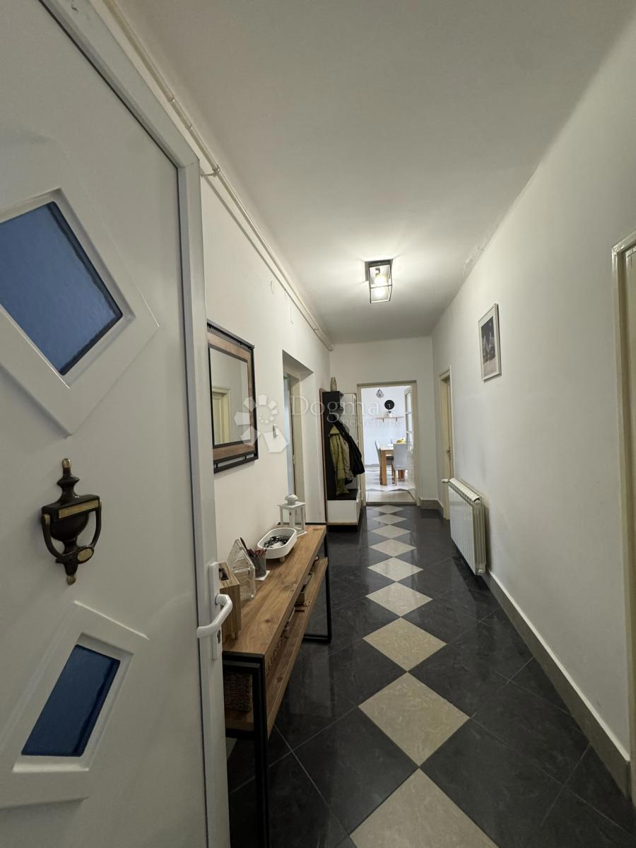 Allogio Centar, Bjelovar, 125m2