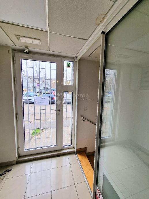 Locale commerciale Špansko, Stenjevec, 167m2