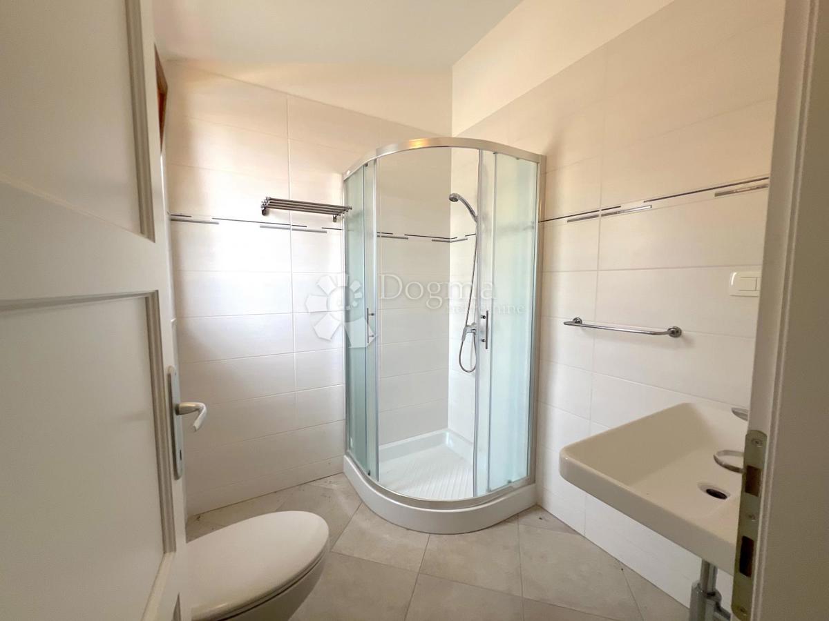 Casa Kaštelir, Kaštelir-Labinci, 190m2