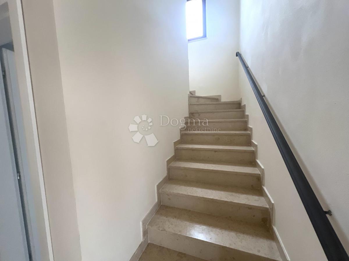 Casa Kaštelir, Kaštelir-Labinci, 190m2