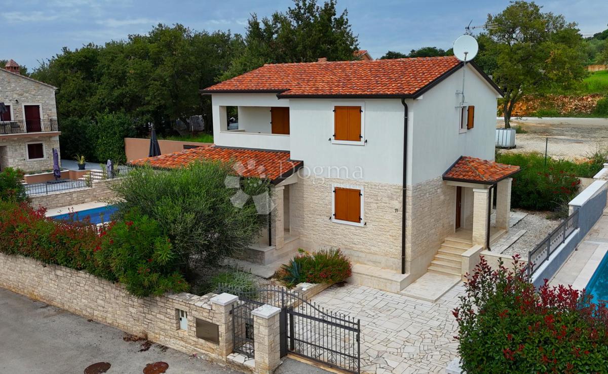 Casa Kaštelir, Kaštelir-Labinci, 190m2