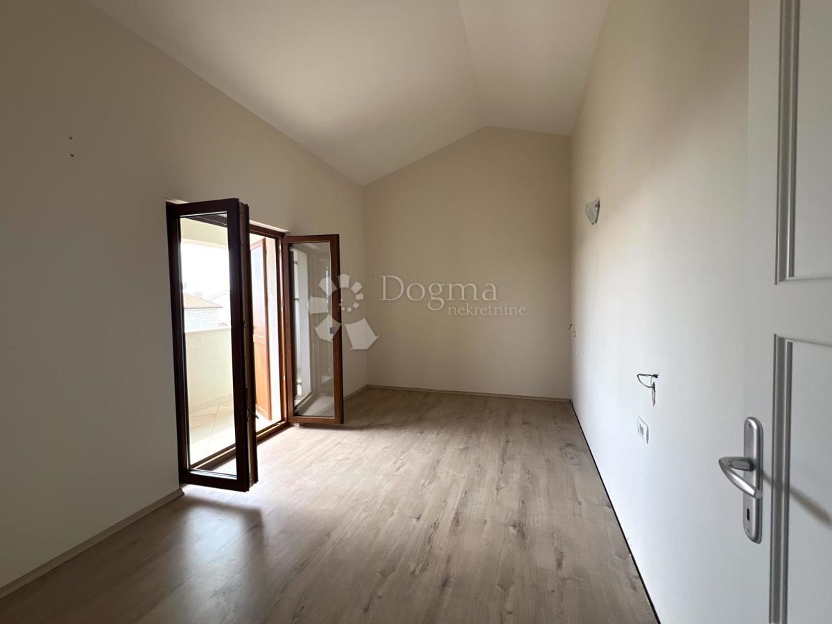 Casa Kaštelir, Kaštelir-Labinci, 190m2