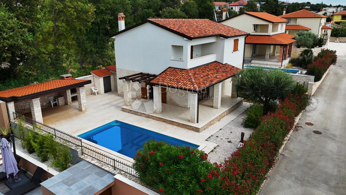 Casa Kaštelir, Kaštelir-Labinci, 190m2