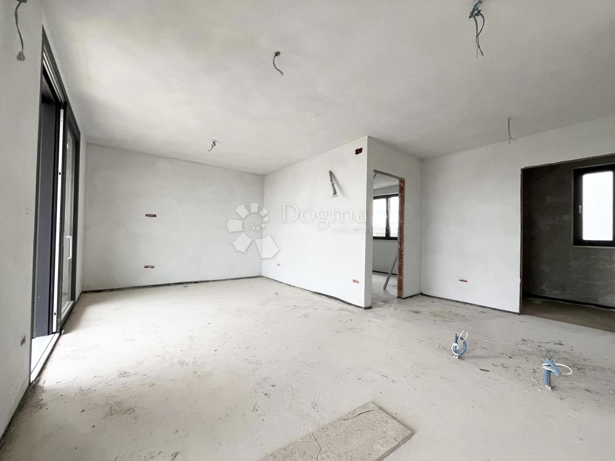 APPARTAMENTO CON VISTA MARE E CITTÀ, A 2 KM DAL CENTRO DI UMAGO