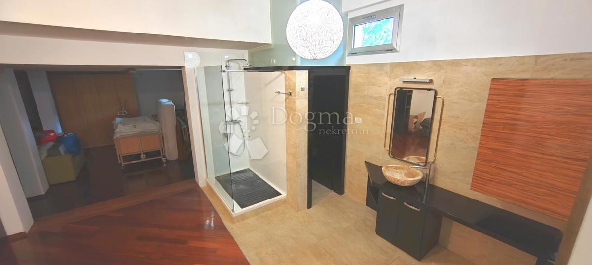 Locale commerciale Lug Samoborski, Samobor - Okolica, 184m2