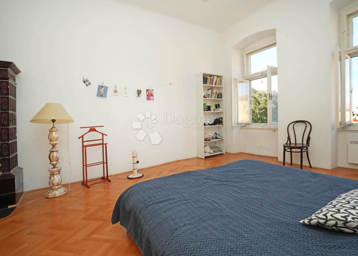 Bellissimo appartamento vicino al mercato con terrazza