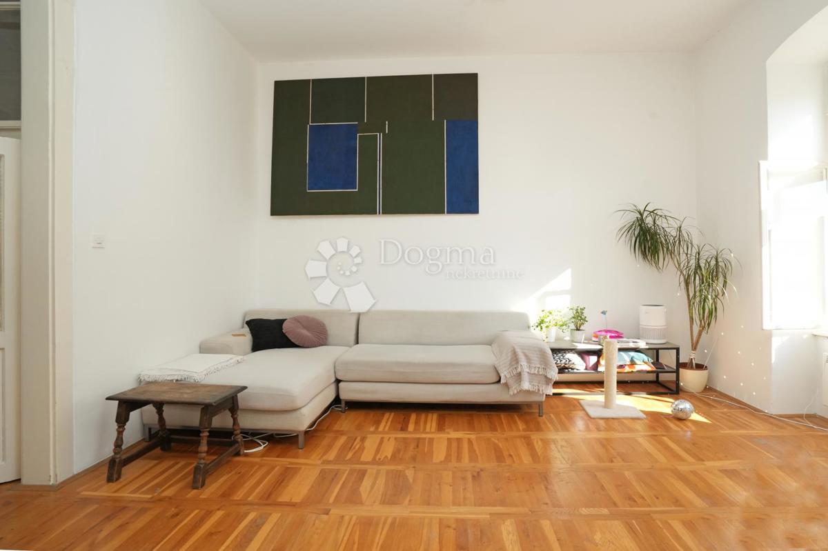 Bellissimo appartamento vicino al mercato con terrazza