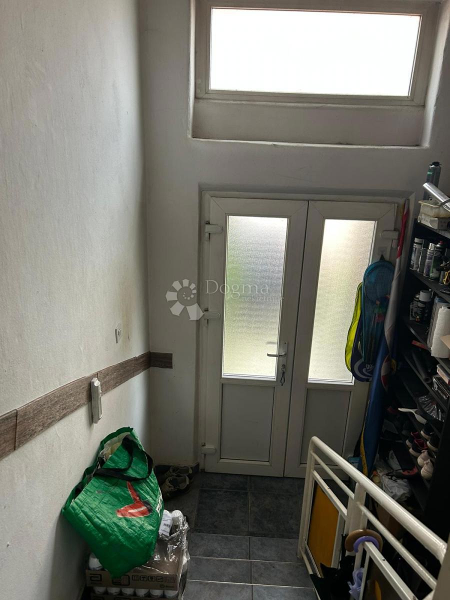 Casa Petruševec, Peščenica - Žitnjak, 200m2