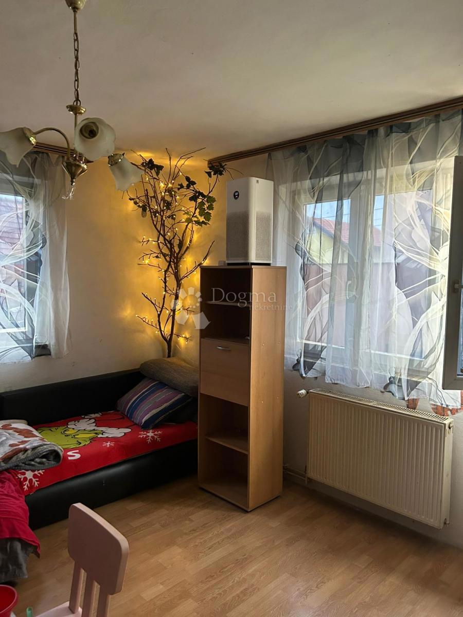 Casa Petruševec, Peščenica - Žitnjak, 200m2