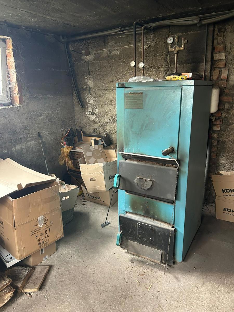 Casa Petruševec, Peščenica - Žitnjak, 200m2