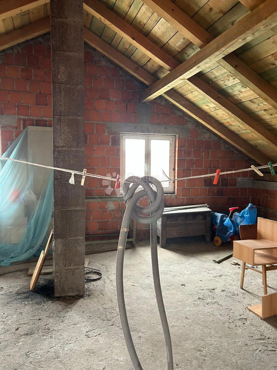 Casa Petruševec, Peščenica - Žitnjak, 200m2