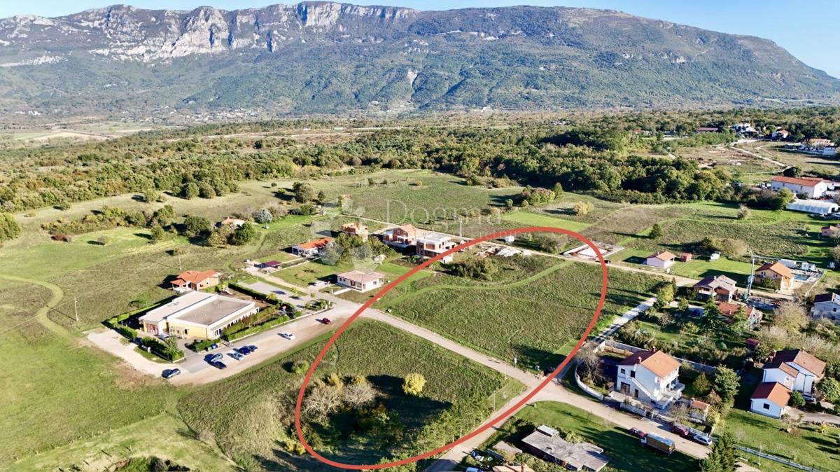 Terreno edificabile Kršan, 1.117m2