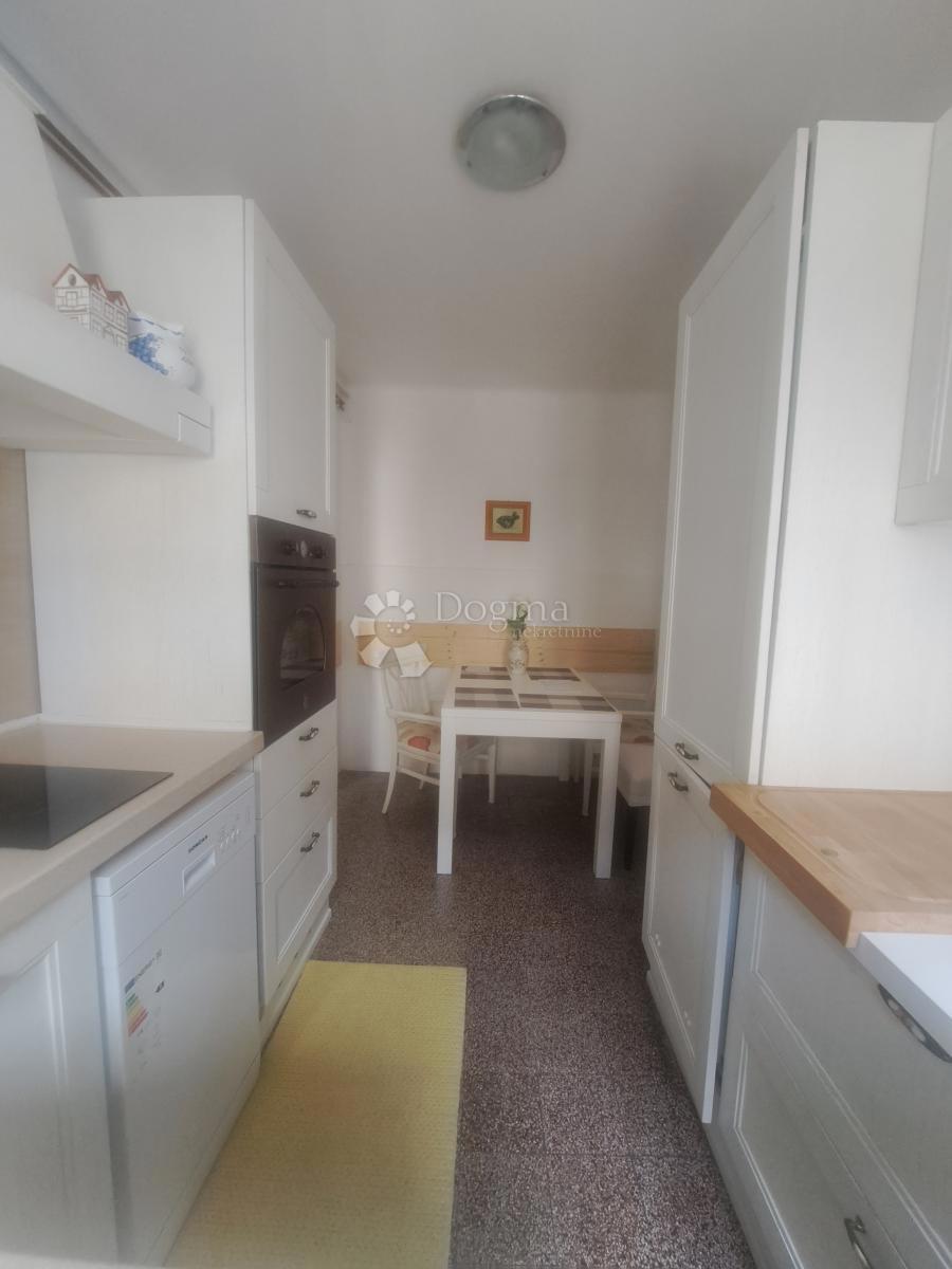 Allogio Centar, Rijeka, 81,95m2