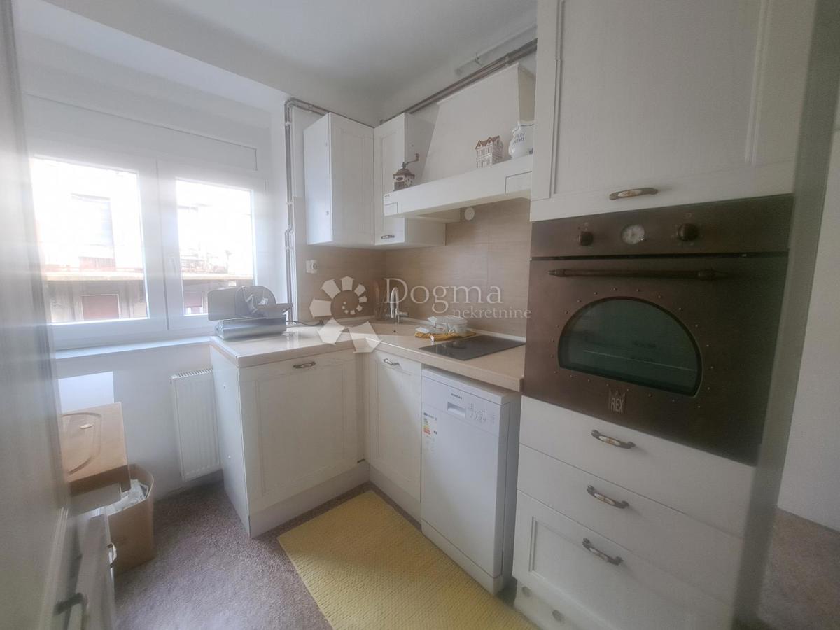 Allogio Centar, Rijeka, 81,95m2