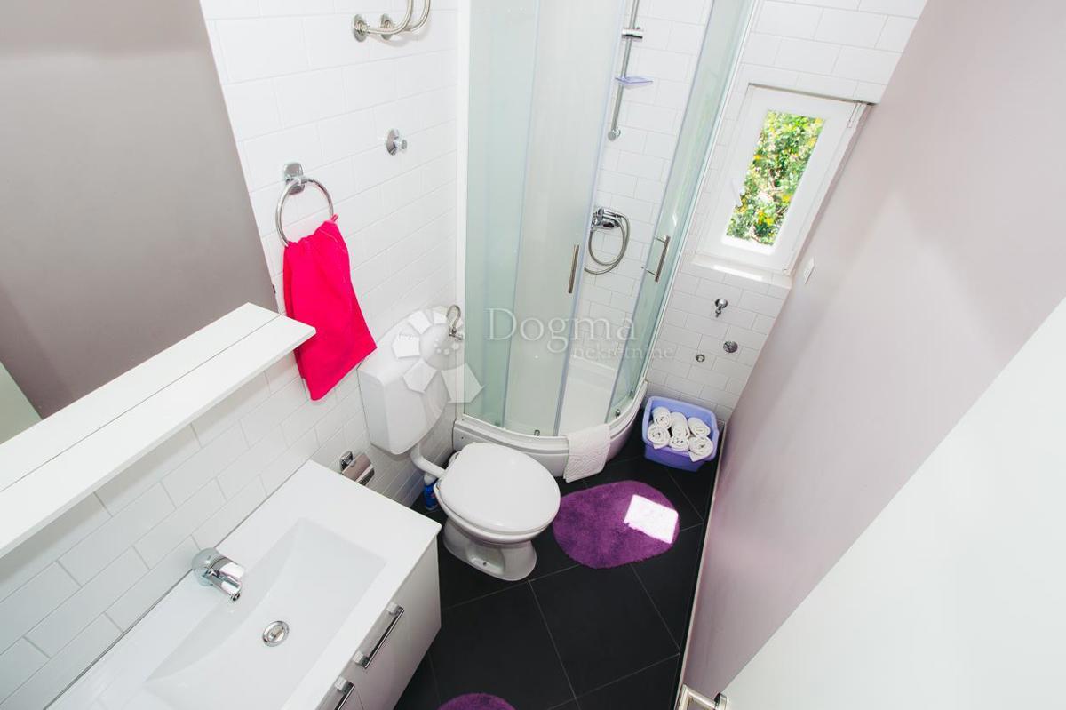 Casa Kaprije, Šibenik - Okolica, 180m2