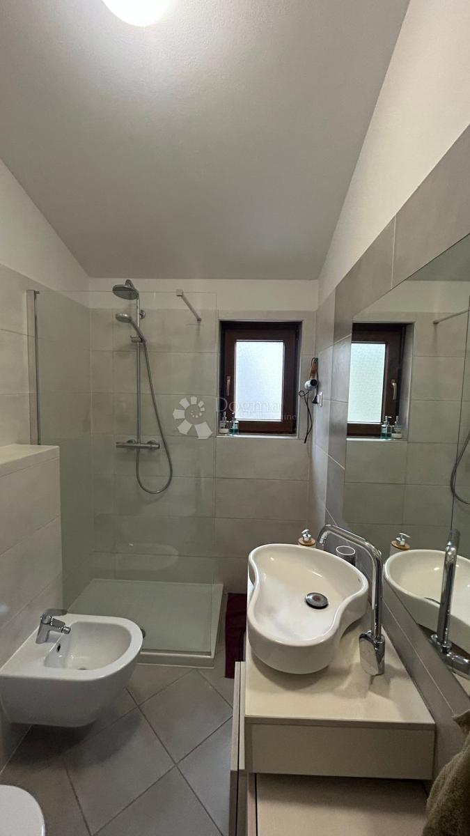 Allogio Štinjan, Pula, 65m2