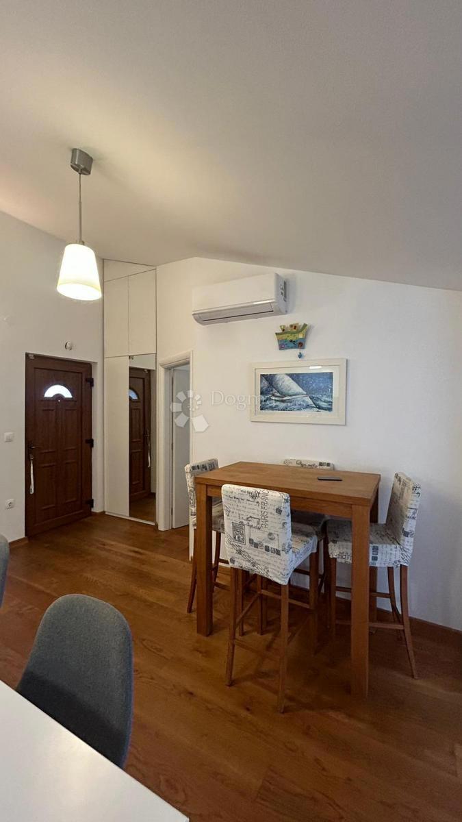 Allogio Štinjan, Pula, 65m2