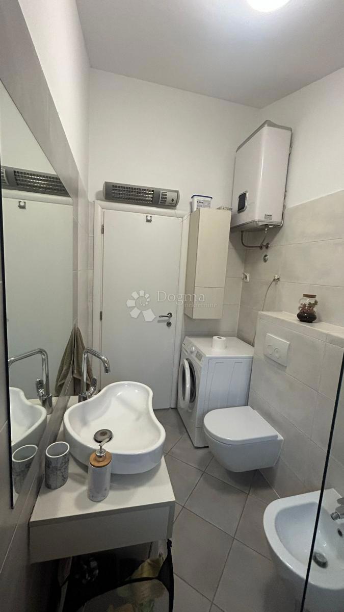 Allogio Štinjan, Pula, 65m2