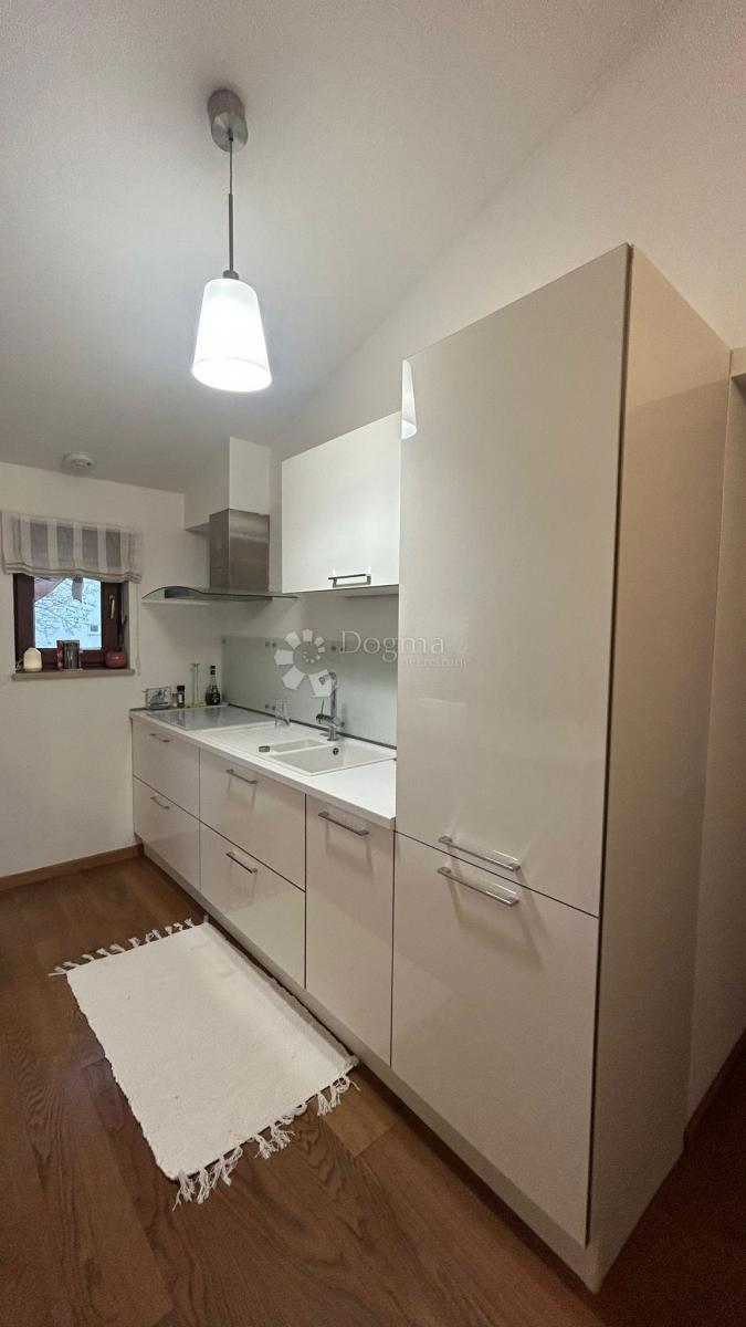 Allogio Štinjan, Pula, 65m2