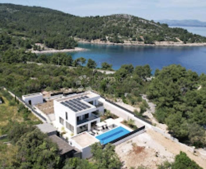 Casa Rogač, Šolta, 236m2