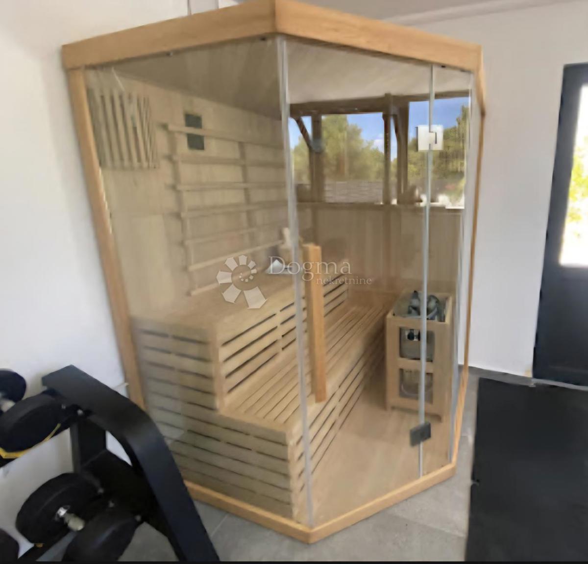 Casa Rogač, Šolta, 236m2