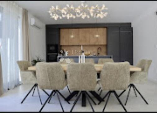 Casa Rogač, Šolta, 236m2