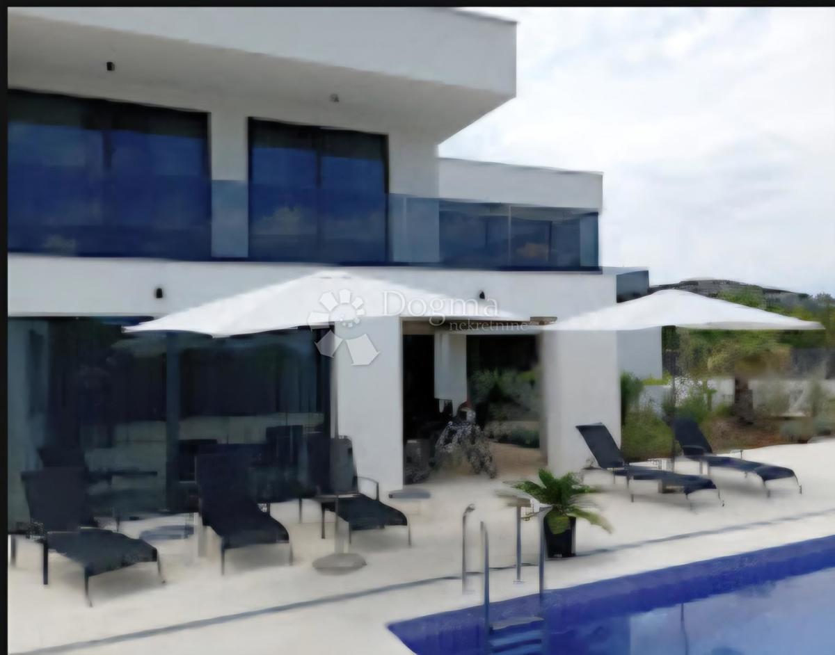 Casa Rogač, Šolta, 236m2