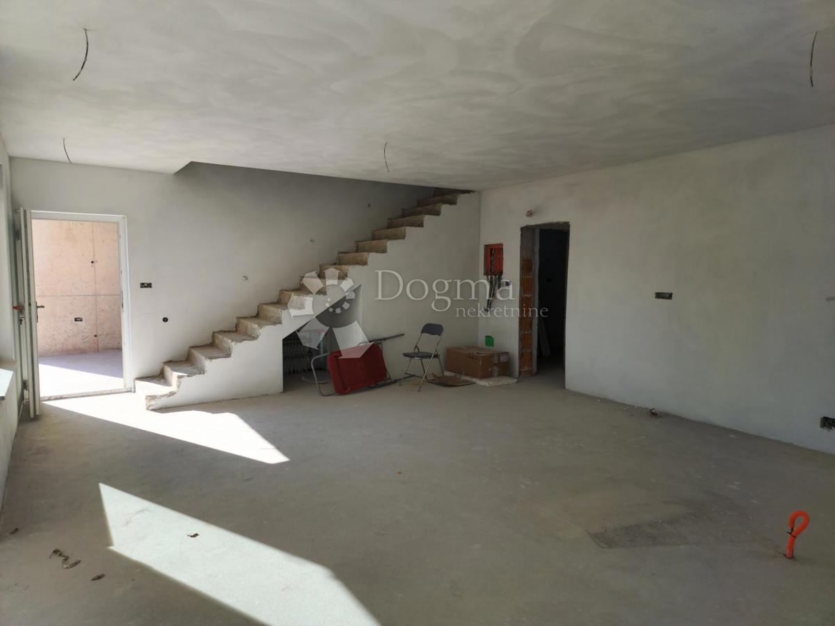 Casa Juršići, Svetvinčenat, 190m2