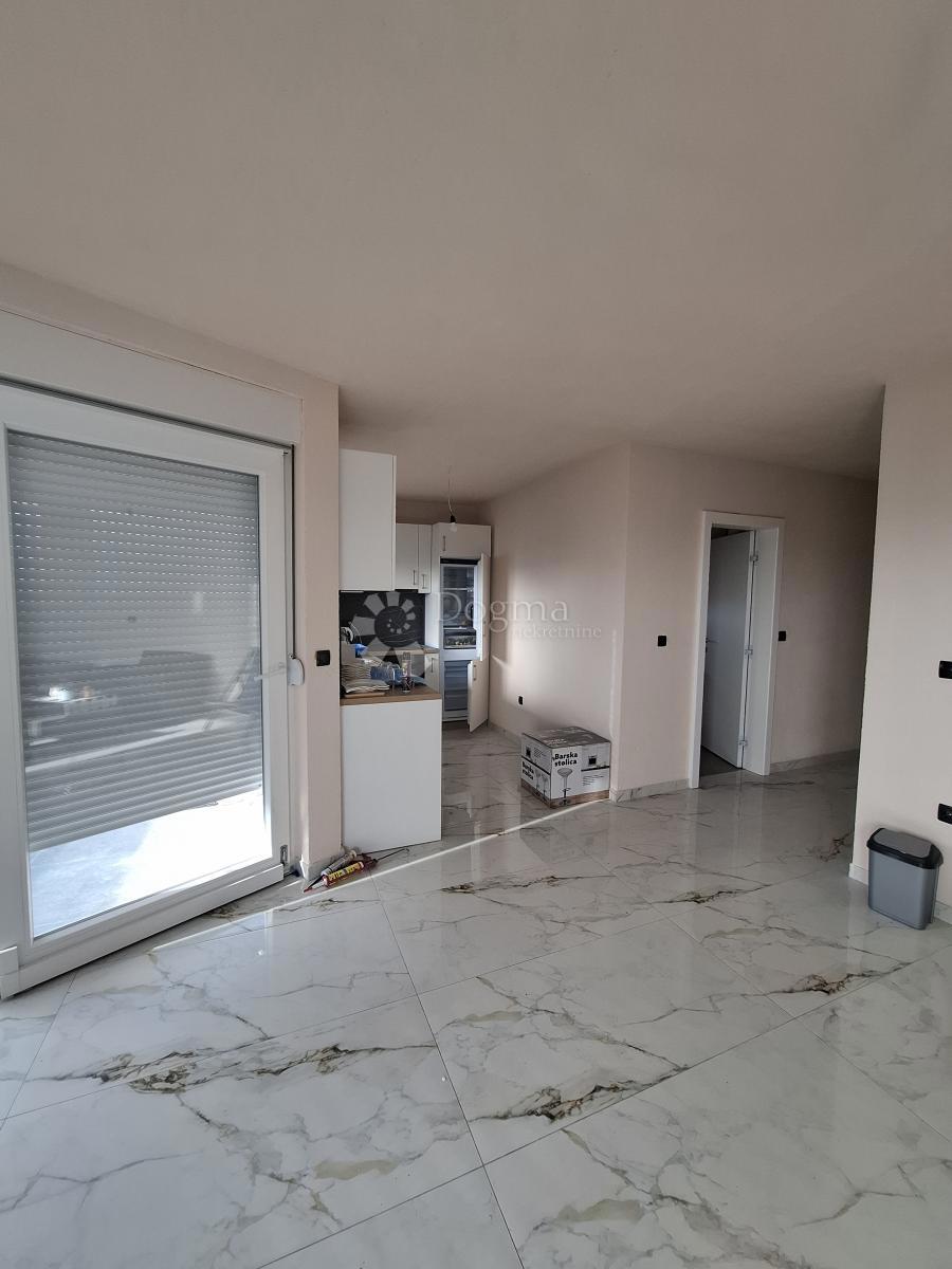 Appartamento Turanj, Sveti Filip I Jakov, 130m2