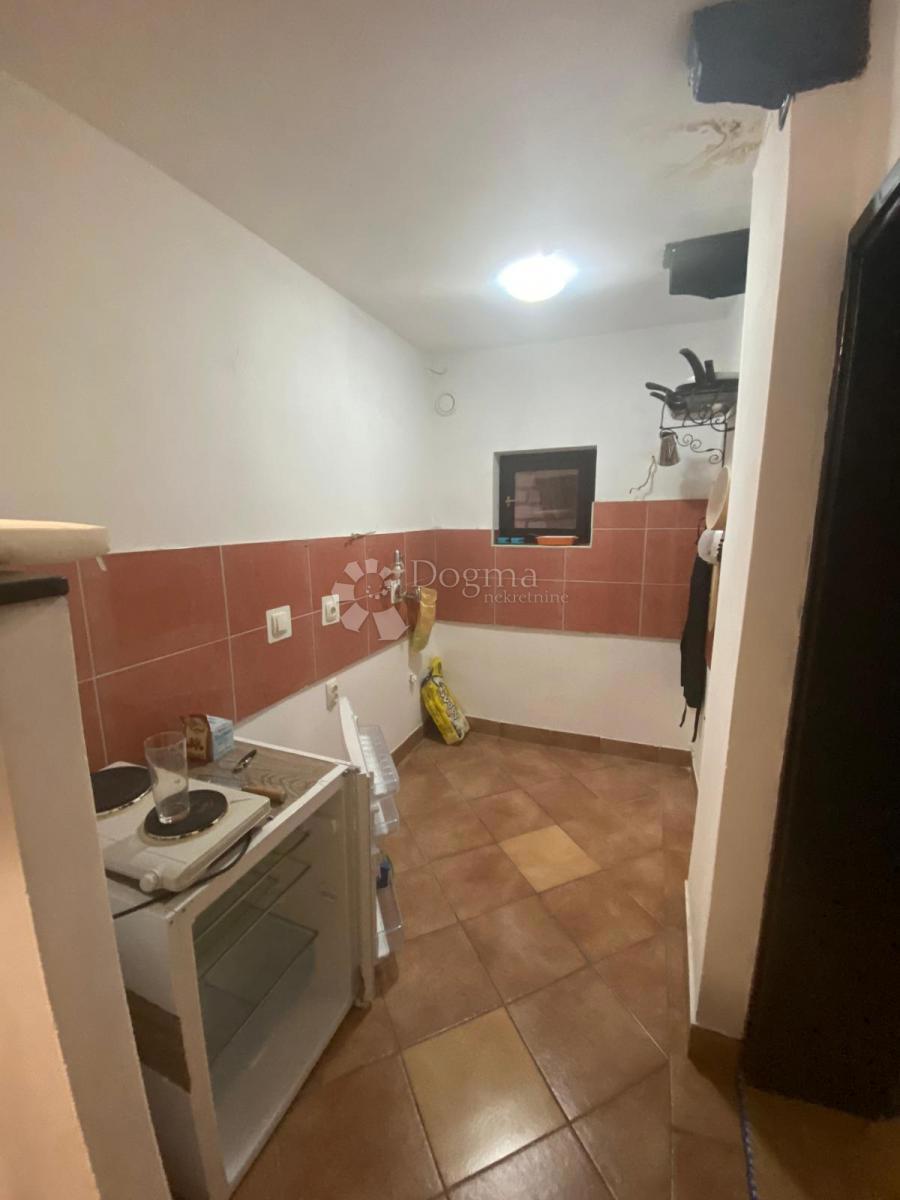 Casa Stružec, Popovača, 4.302m2