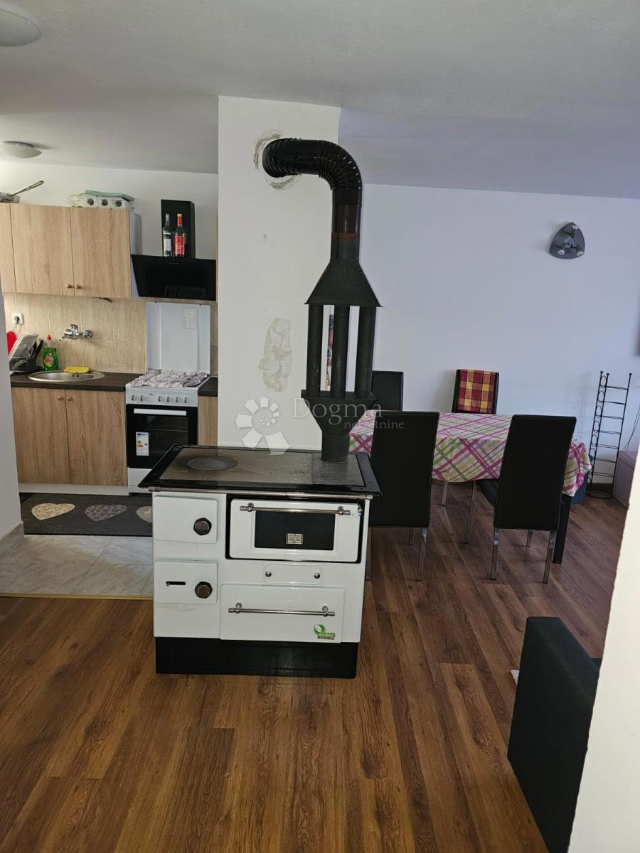 Casa Stružec, Popovača, 4.302m2