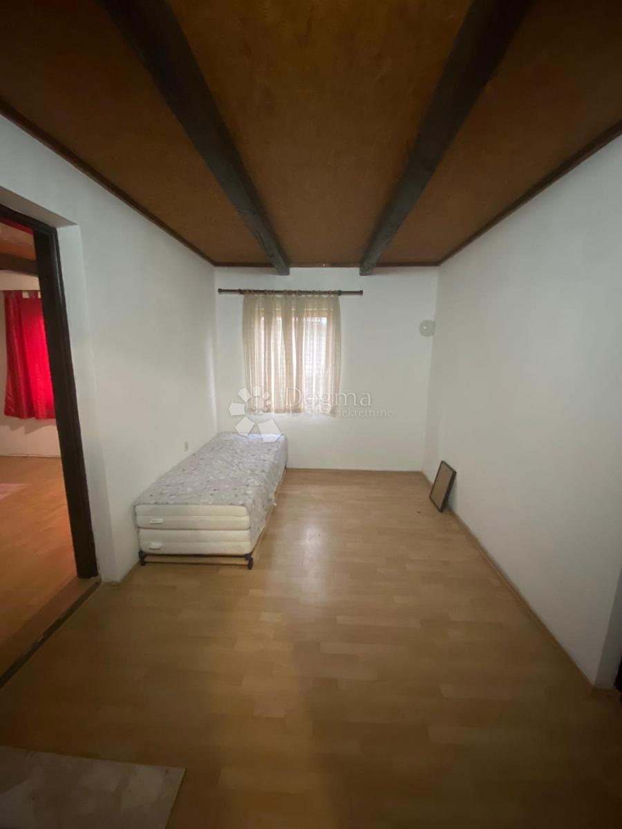 Casa Stružec, Popovača, 4.302m2