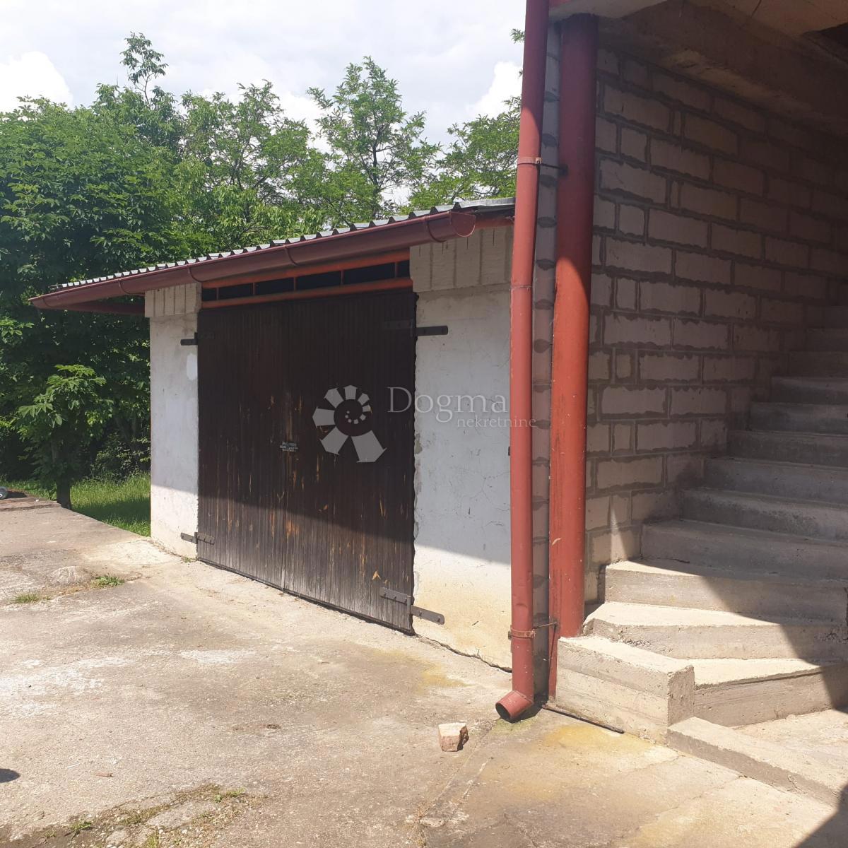 Casa Stružec, Popovača, 4.302m2