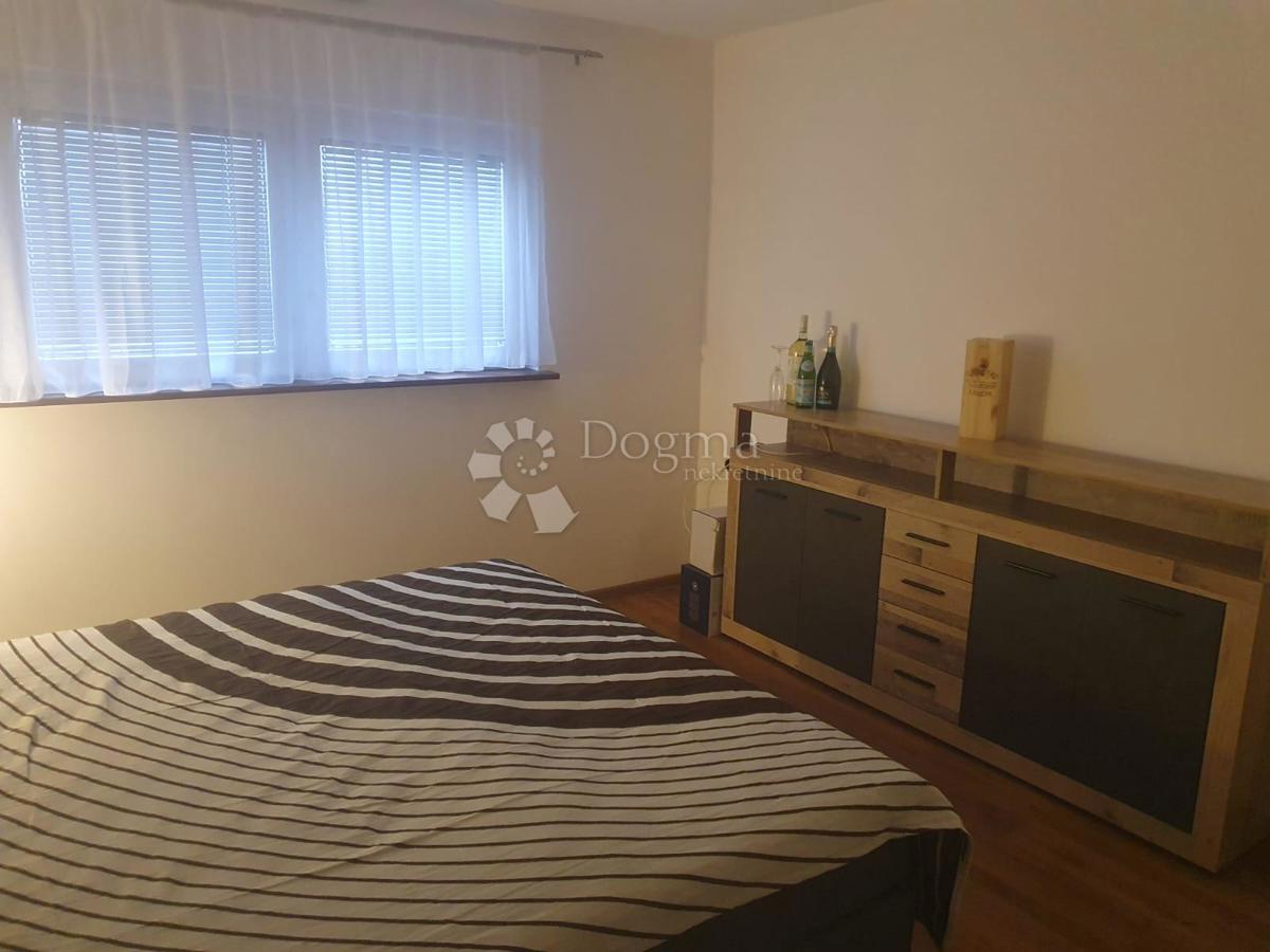 Casa Stružec, Popovača, 4.302m2