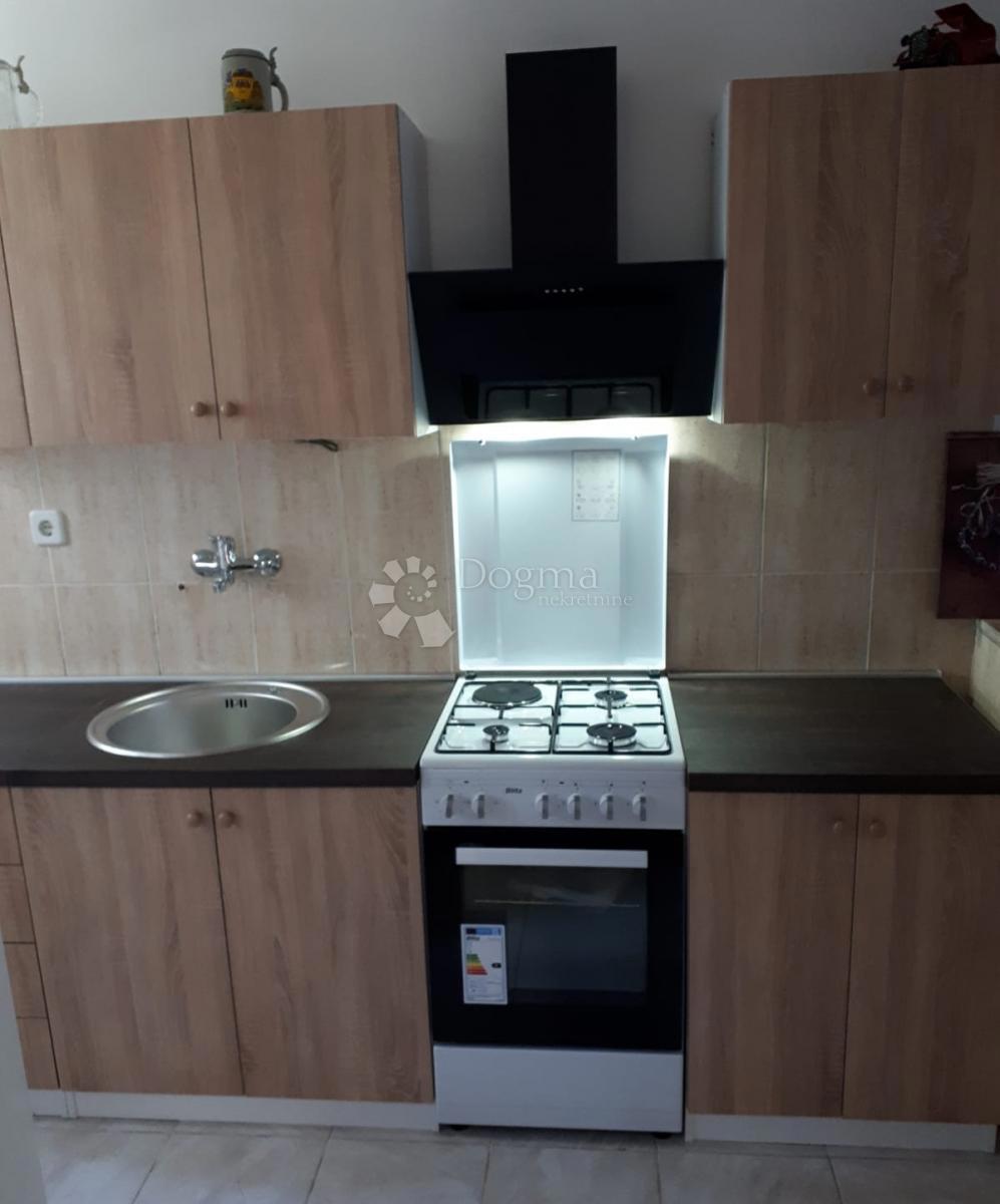 Casa Stružec, Popovača, 4.302m2