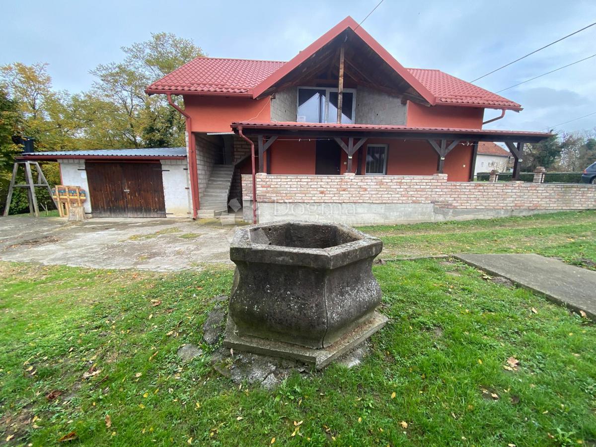 Casa Stružec, Popovača, 4.302m2