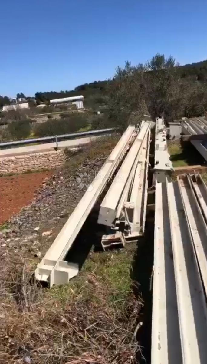 Terreno edificabile Jelsa, 1.900m2