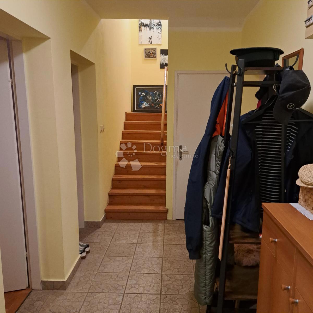 Casa Tenja, Osijek - Okolica, 162m2