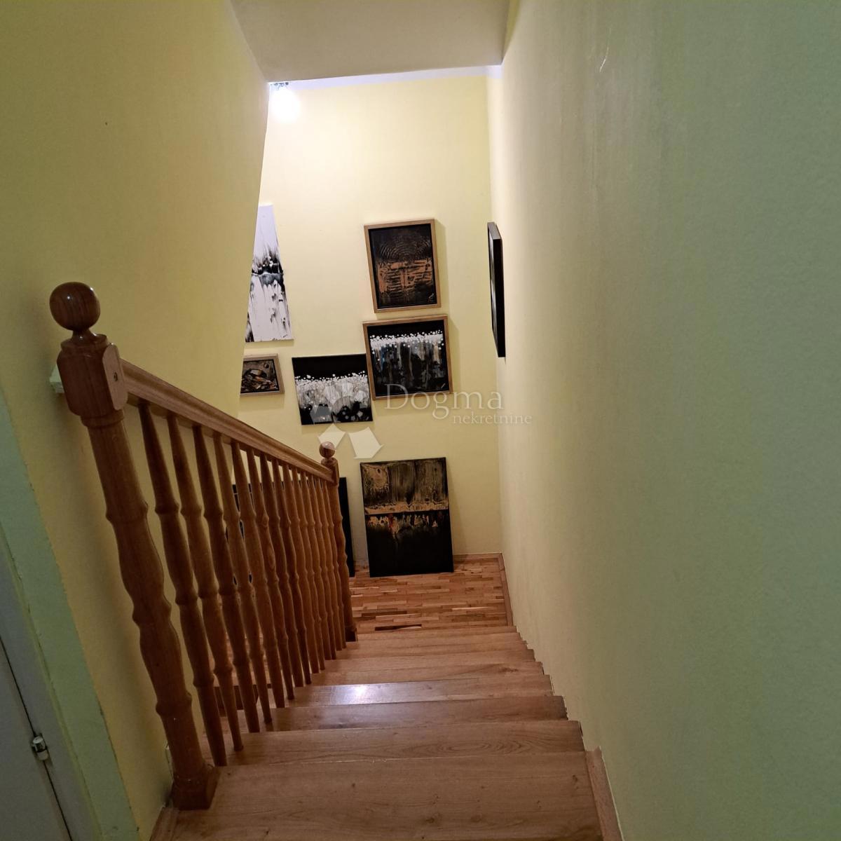 Casa Tenja, Osijek - Okolica, 162m2