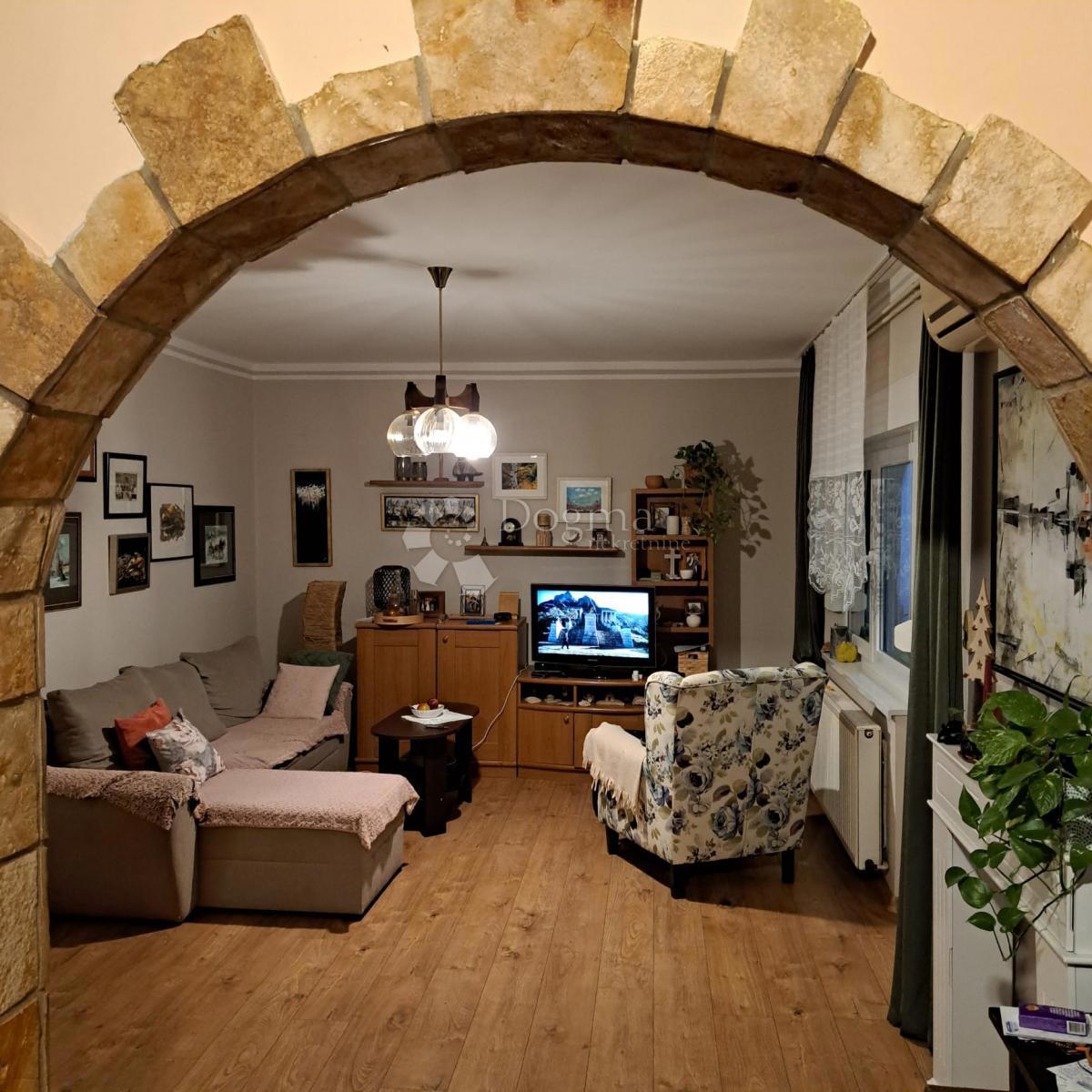 Casa Tenja, Osijek - Okolica, 162m2