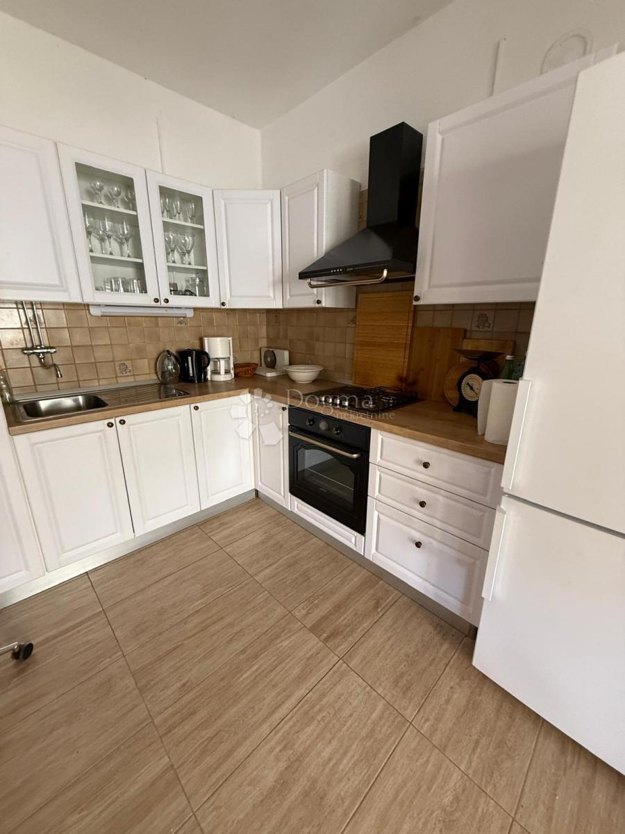 Casa Lonjica, Vrbovec, 277m2