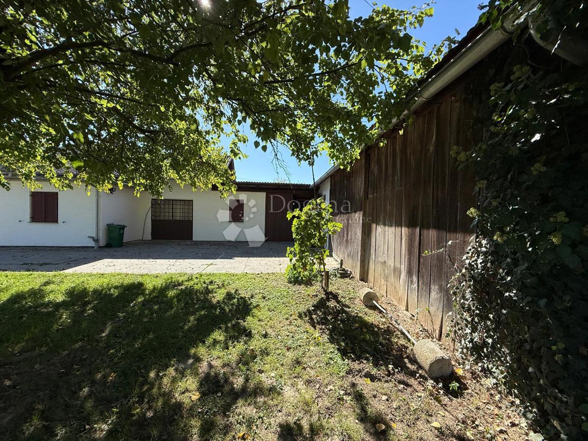 Casa Lonjica, Vrbovec, 277m2